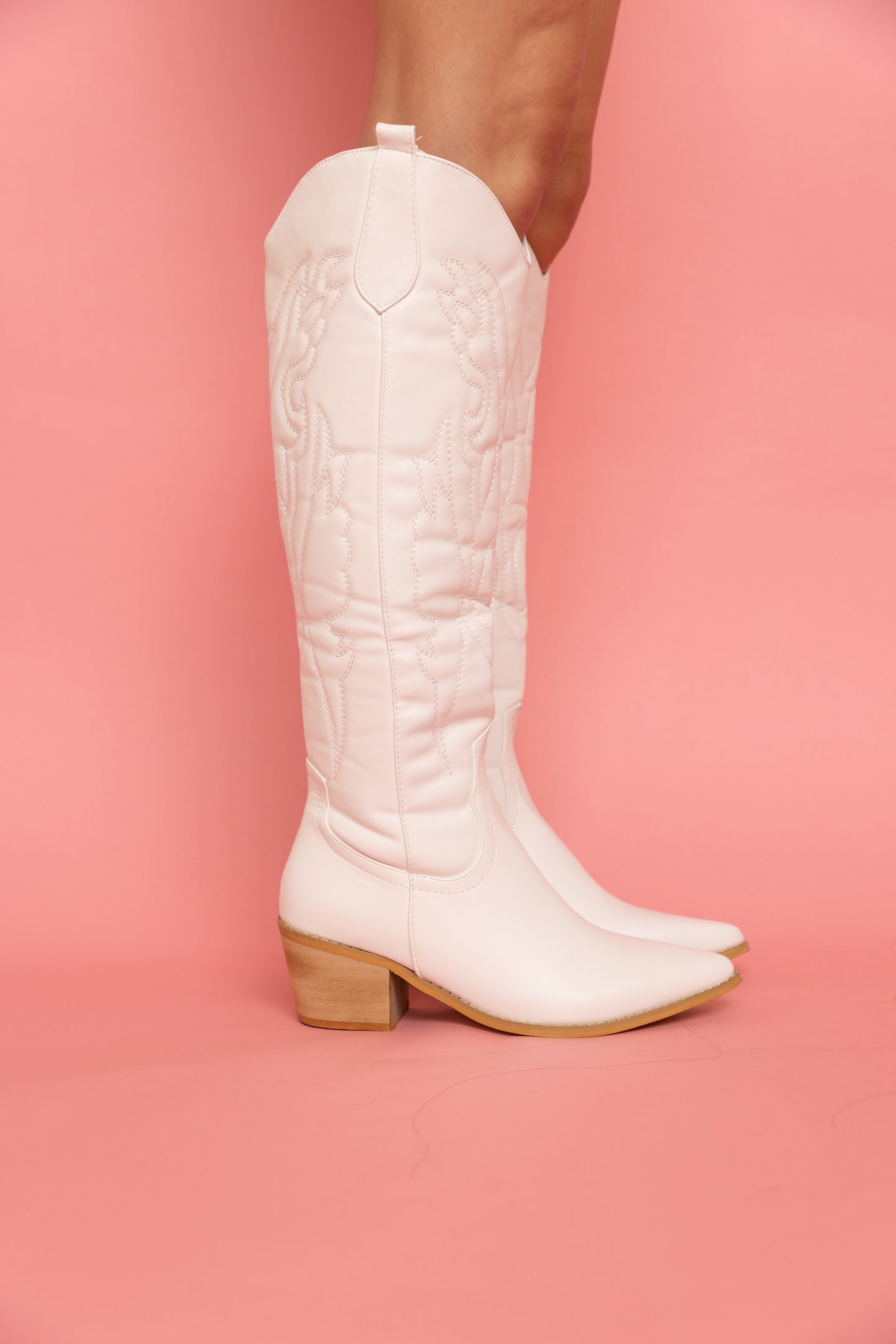 Classic White It Girl Cowgirl Boot